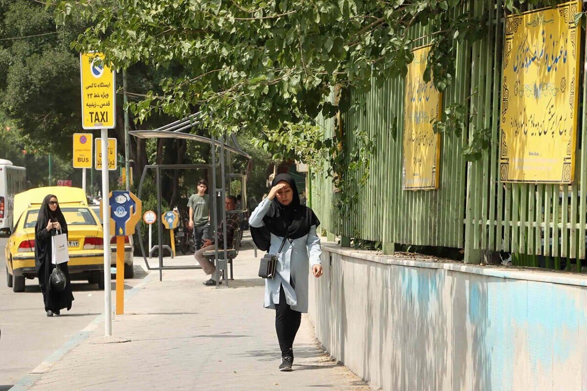 این روزها بیرون رفتن در ساعت‌های ۱۱ تا ۱۶ خطرناک است