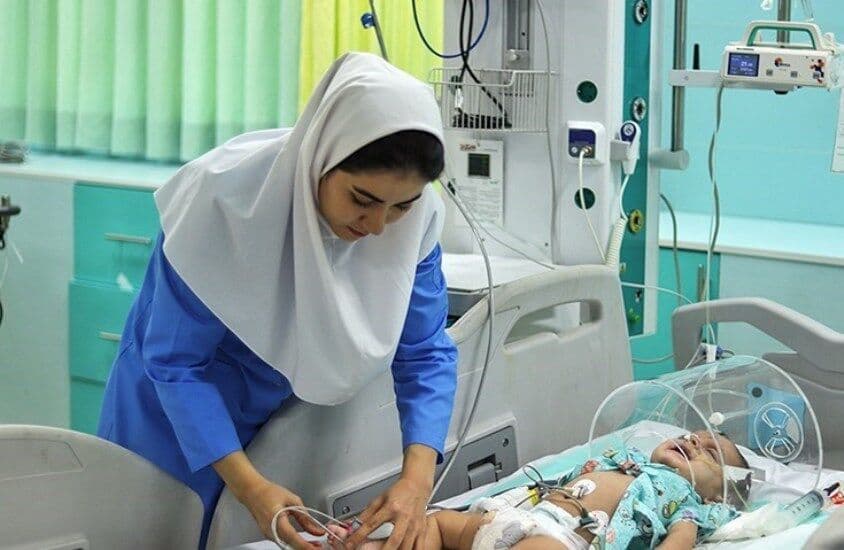 رئیس سازمان نظام پرستاری: پرستاران باید رسمی استخدام شوند