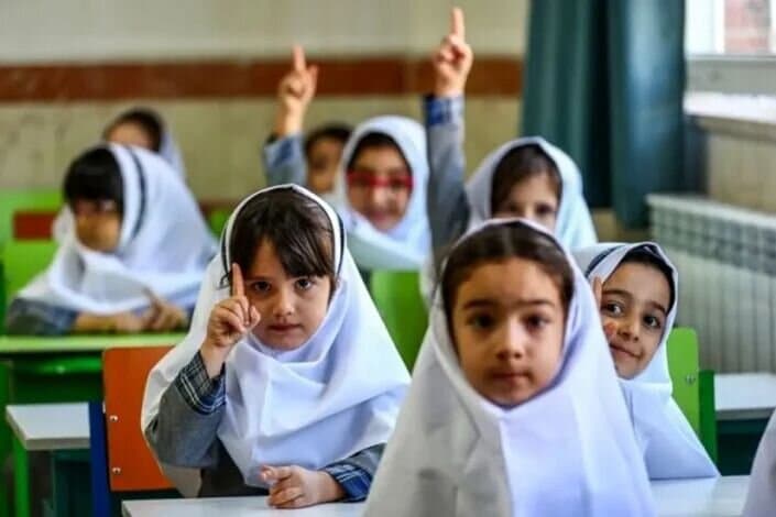 وضعیت اقتصادی خانواده‌ها دلیل کاهش ثبت نام در مدارس هیات امنایی