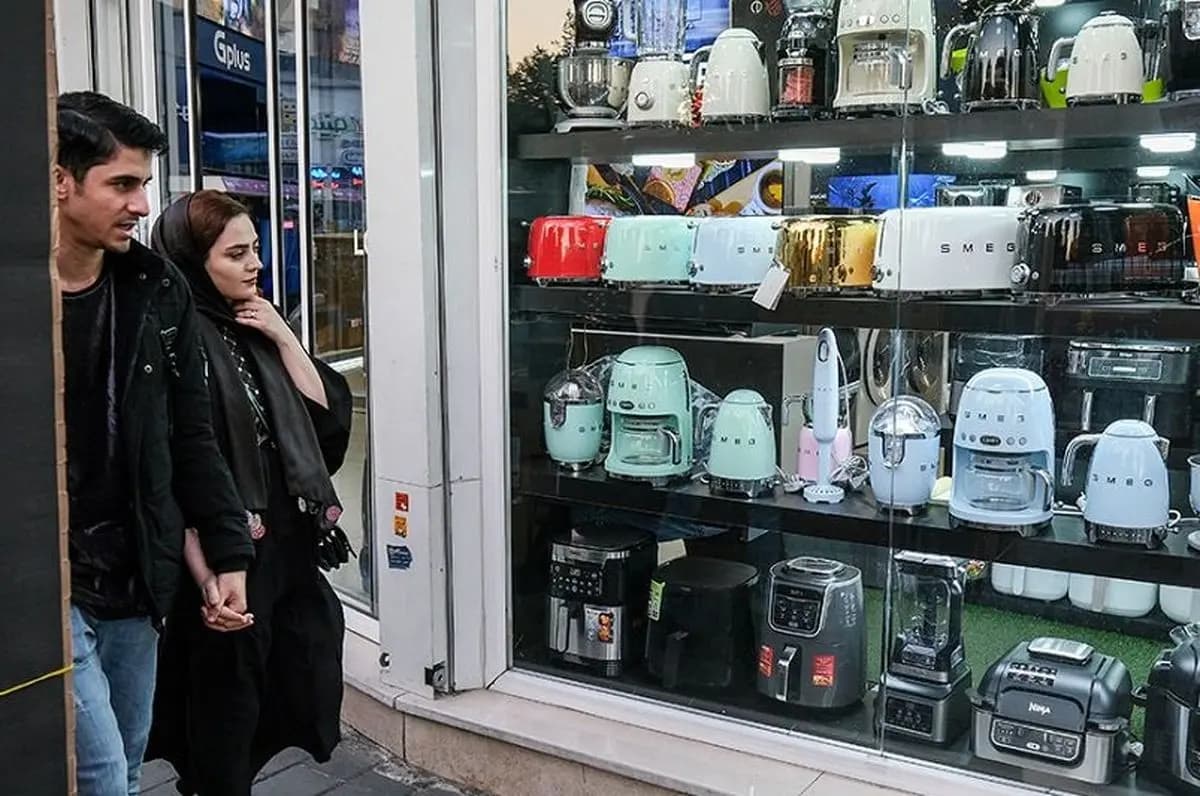 بازار لوازم خانگی در رکود؛ مشتریان قیمت می‌گیرند اما توان خرید ندارند